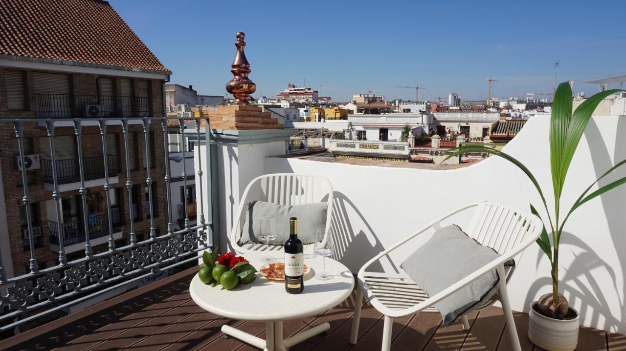 Estudios y Ático vistas de Triana Siviglia Esterno foto